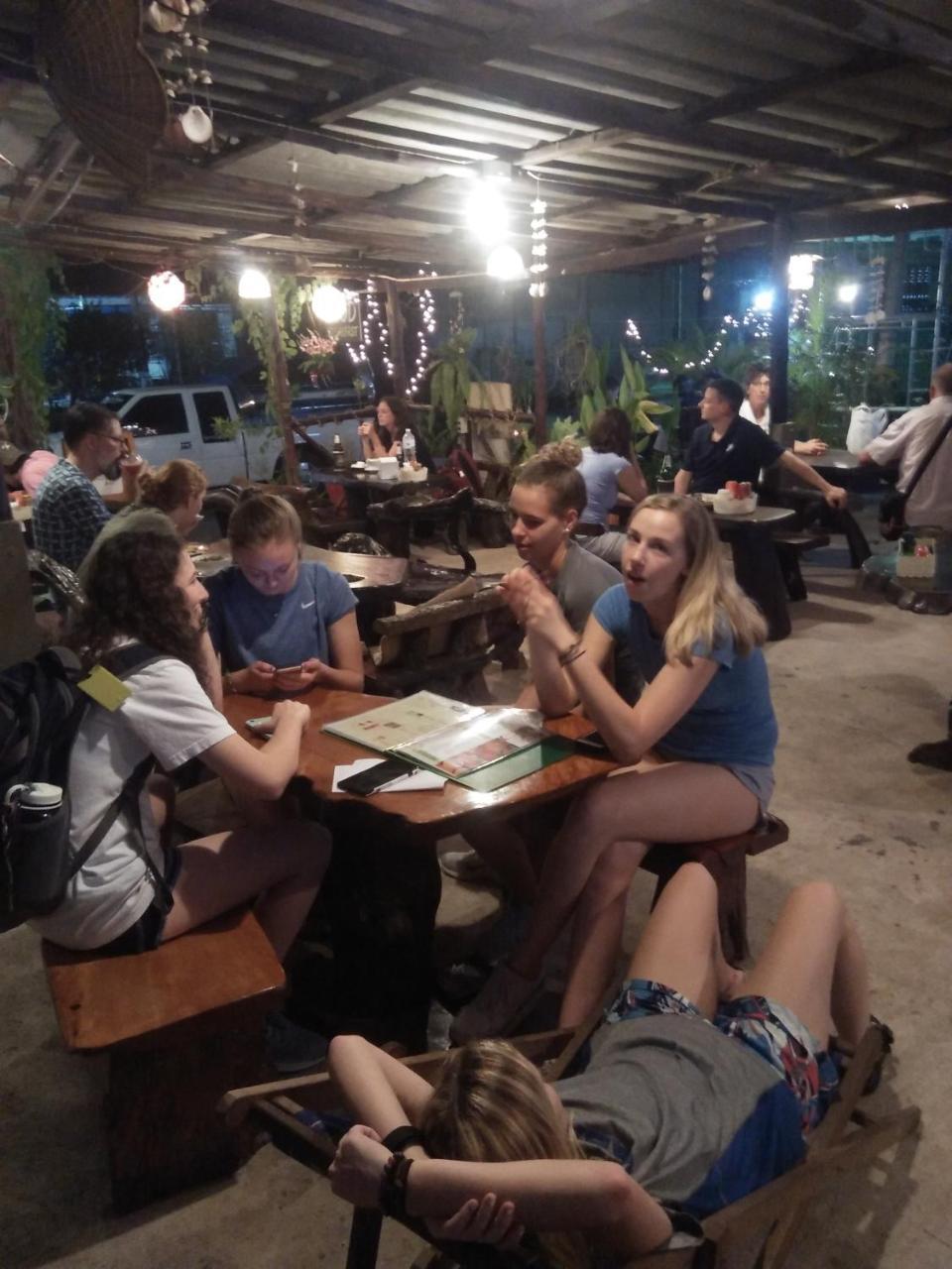 Sangjun Guesthouse Trat Exterior foto